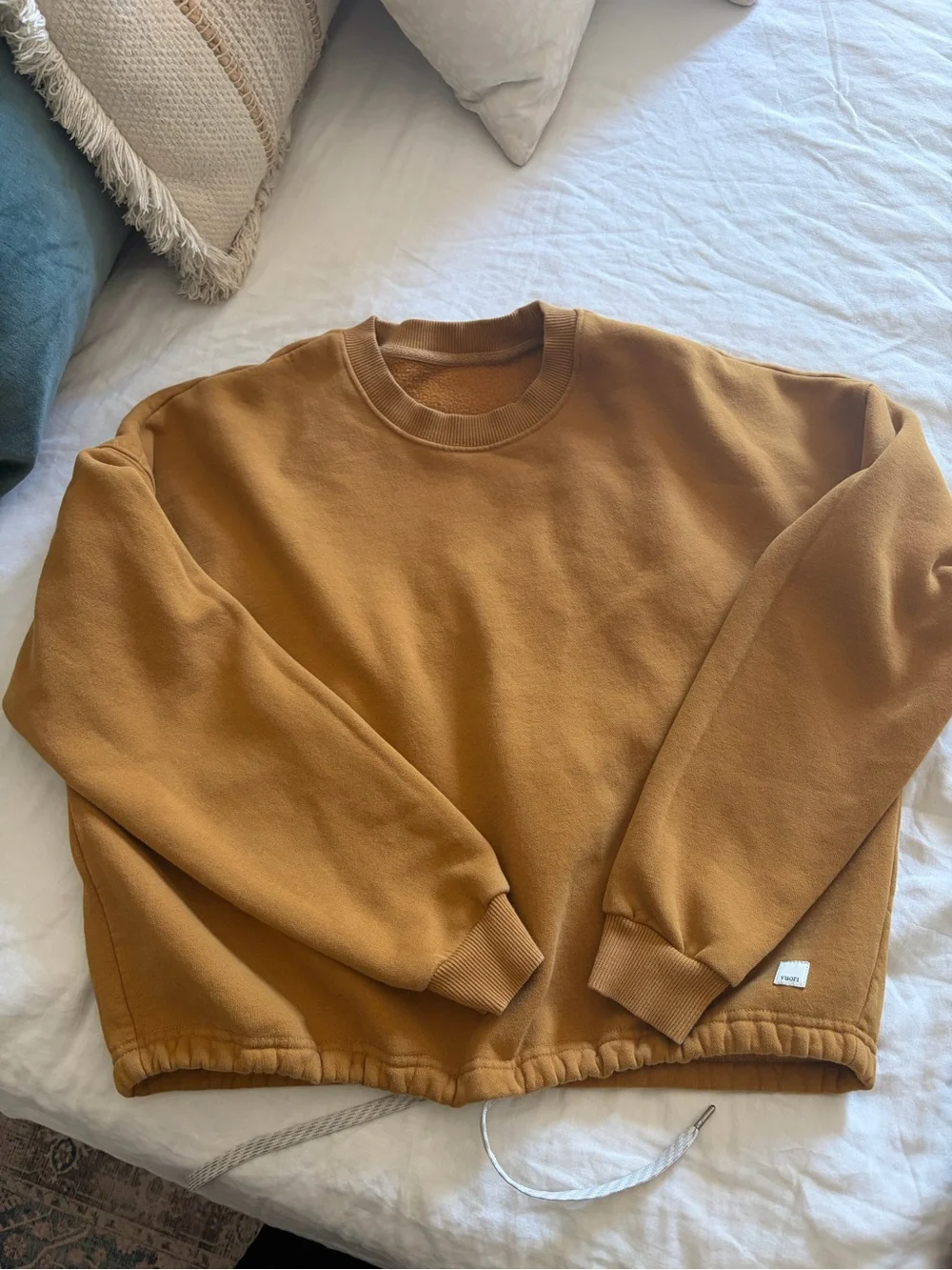 Vuori Small sweatshirt. Dark mustard color. - Picture 1 of 3